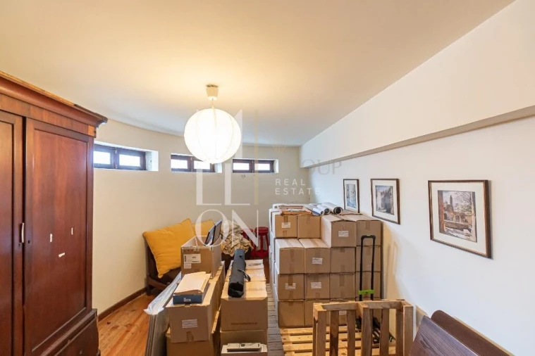 Moradia T8 para Venda em Ramalde Foto 25