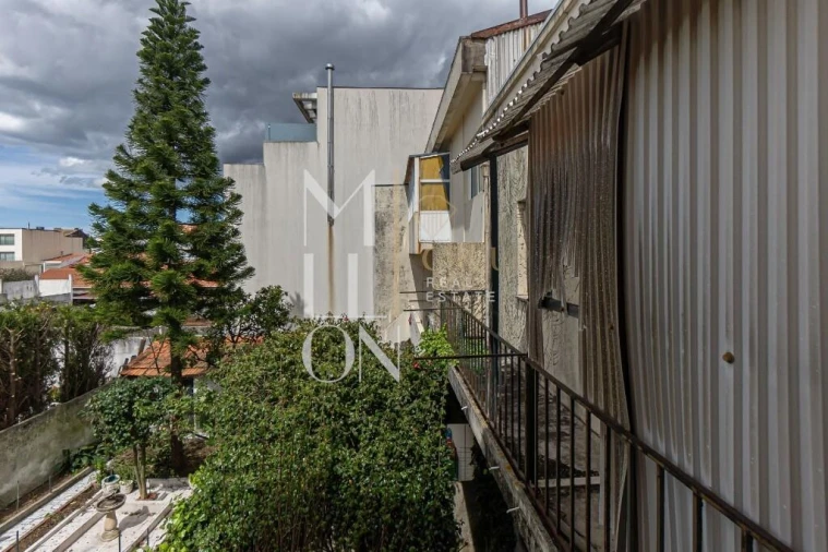 Moradia T8 para Venda em Ramalde Foto 35