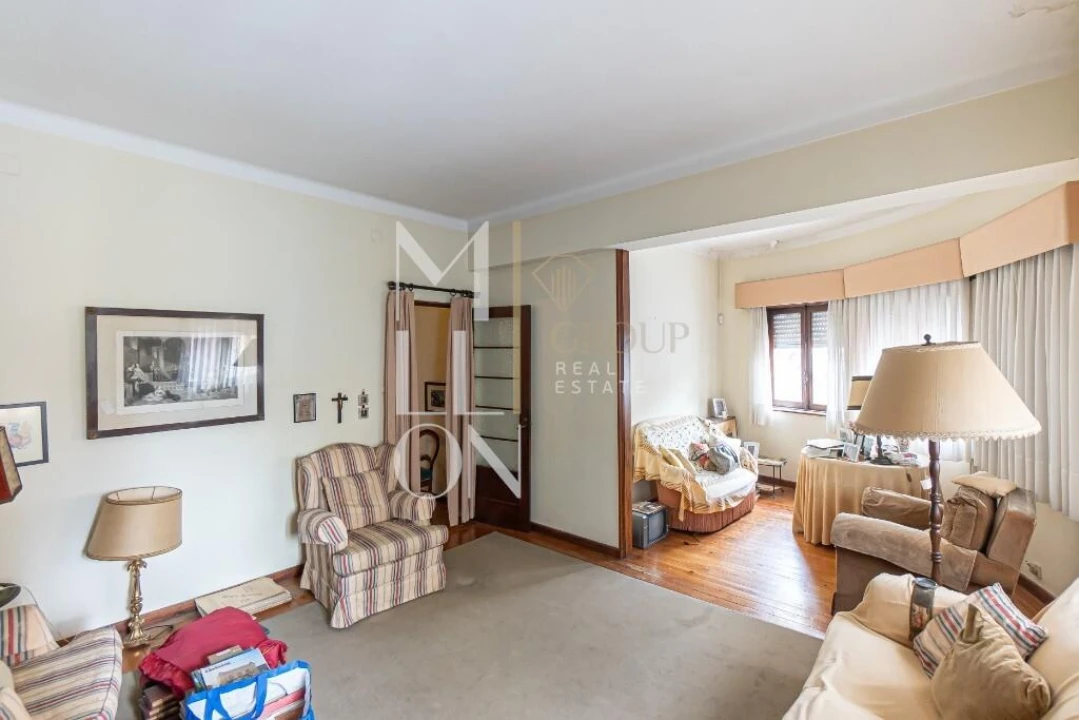 Moradia T8 para Venda em Ramalde Foto 16