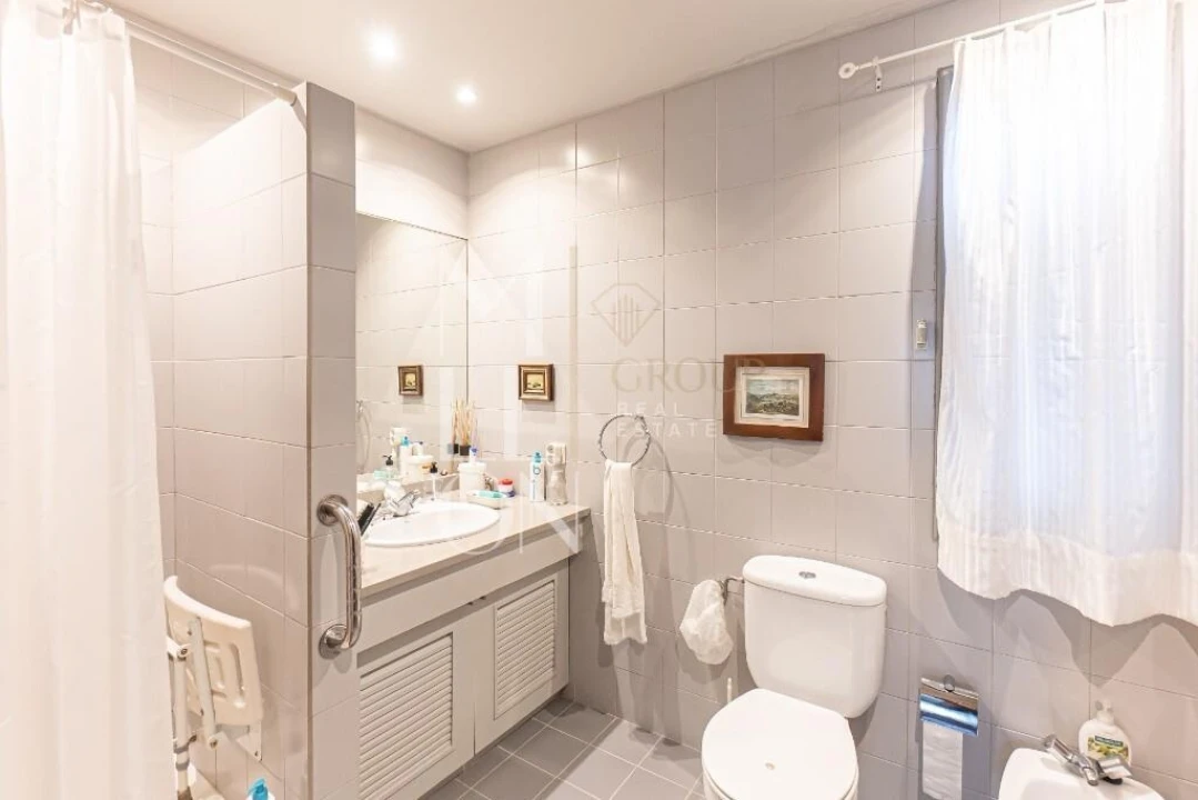 Moradia T8 para Venda em Ramalde Foto 7