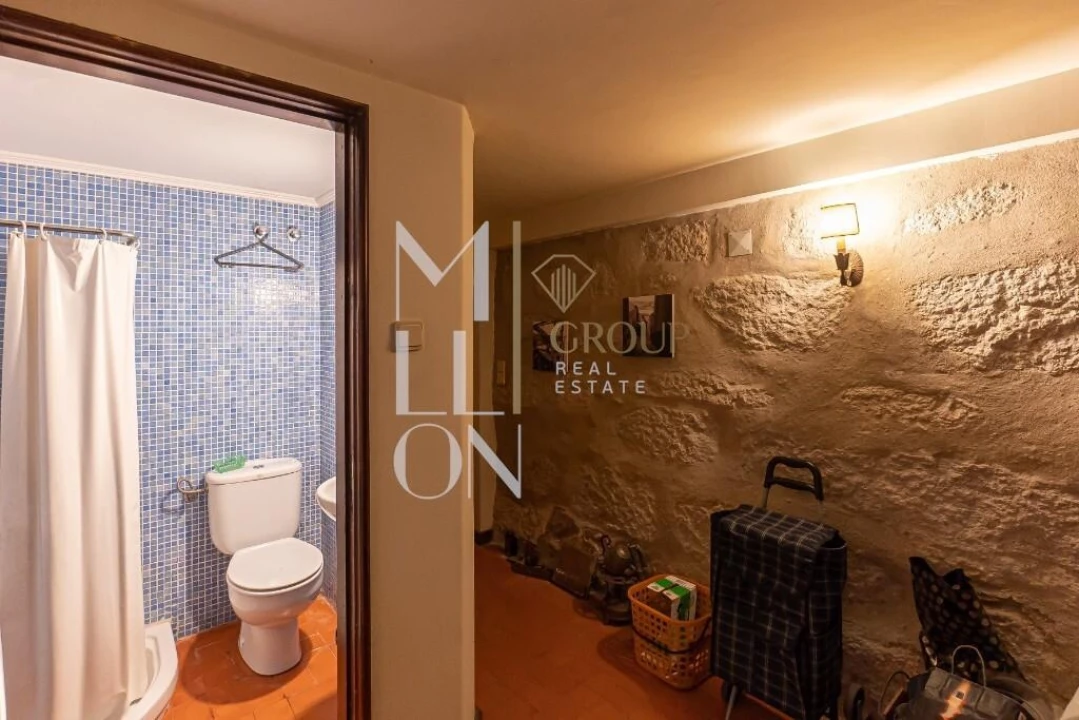 Moradia T8 para Venda em Ramalde Foto 24