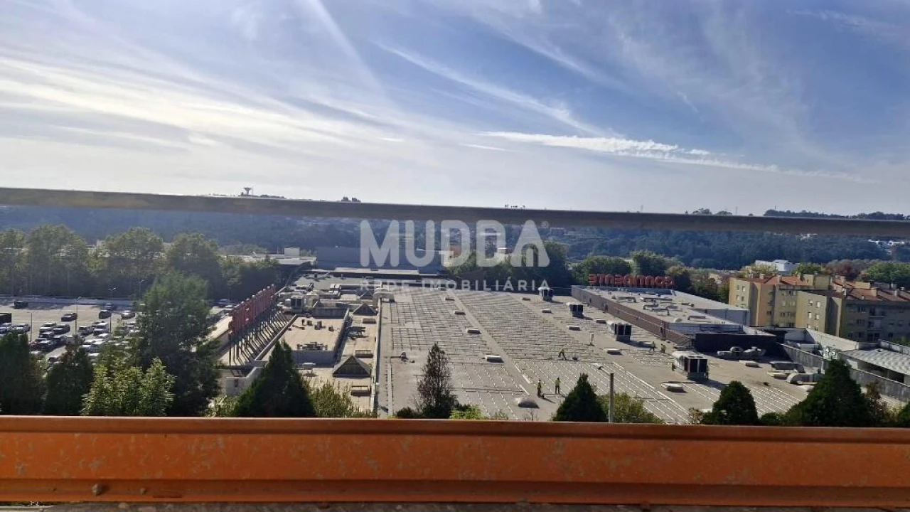 Apartamento T2 para Venda em São João da Madeira Foto 28
