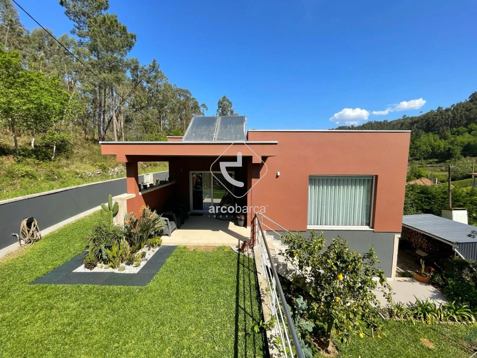 Moradia T3 para Venda em Arcos de Valdevez (São Paio) e Giela Foto 1