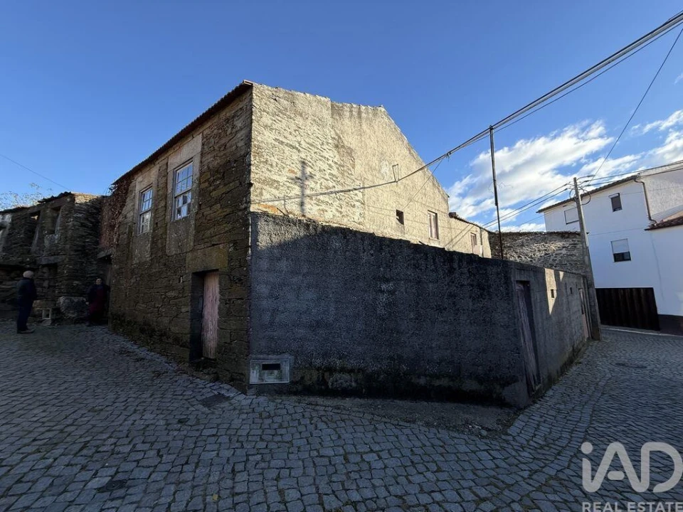 Moradia T4 para Venda em Galafura e Covelinhas Foto 15