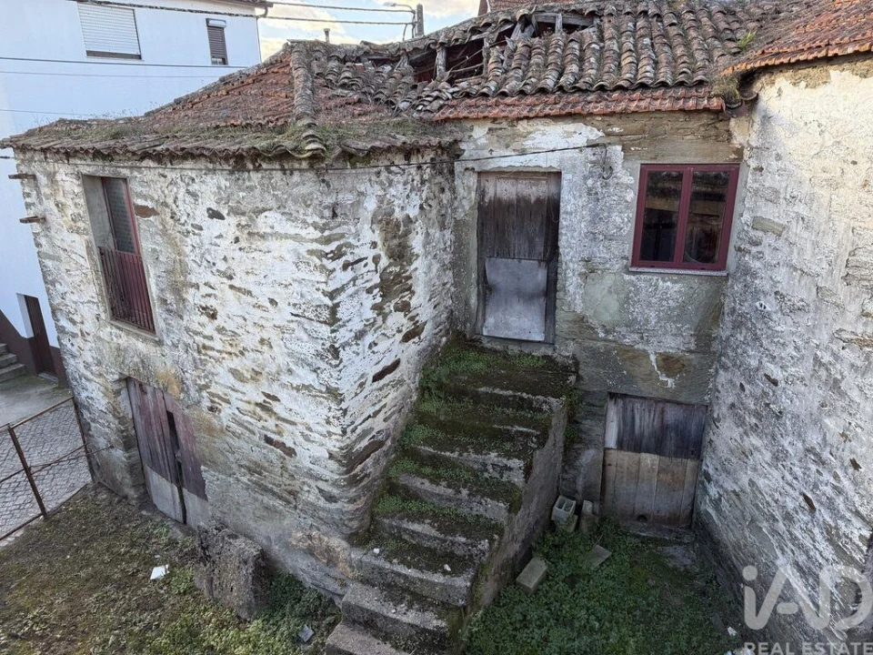 Moradia T4 para Venda em Galafura e Covelinhas Foto 25