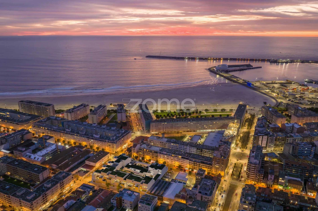 Apartamento T4 para Venda em Matosinhos e Leça da Palmeira Foto 2