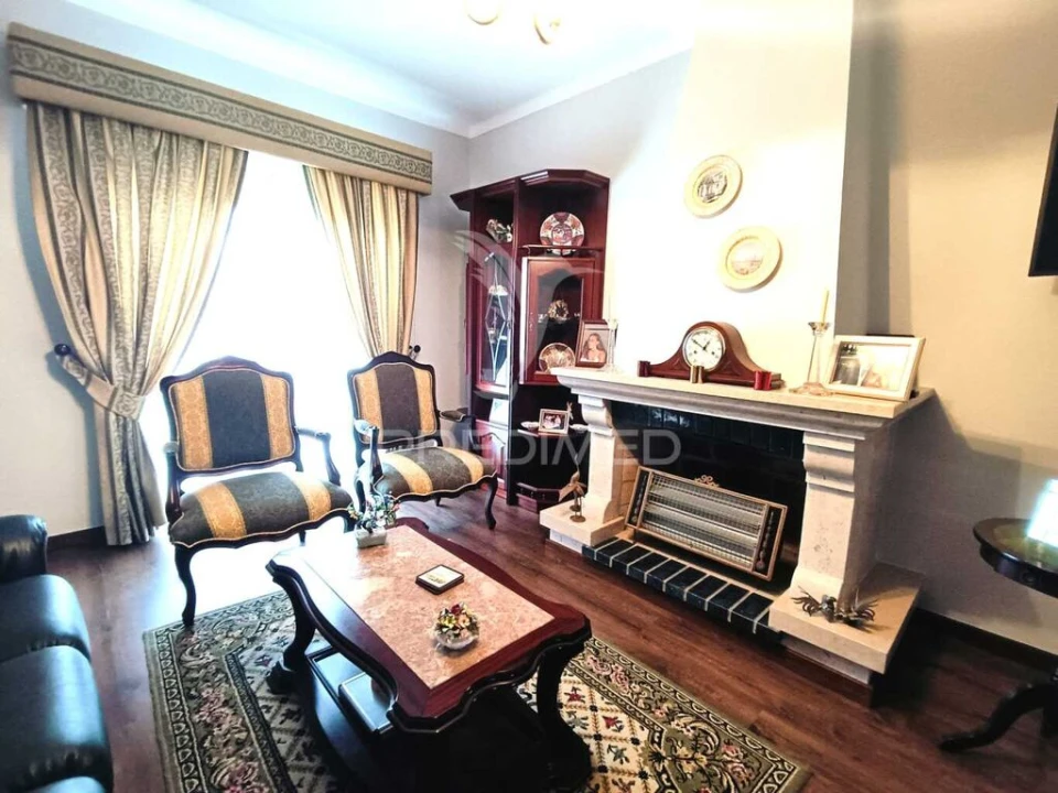 Moradia T5 para Venda em Nossa Senhora das Misericordias Foto 10