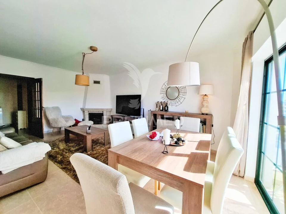 Apartamento T3 para Venda em Quelfes Foto 3