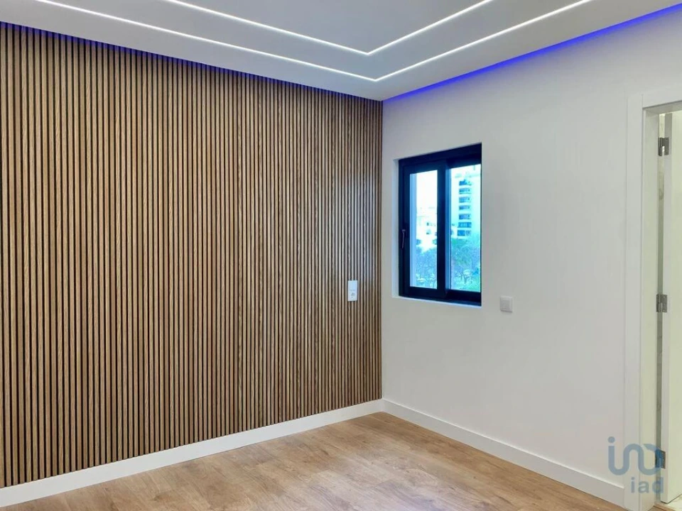 Apartamento T2 para Venda em Quarteira Foto 12