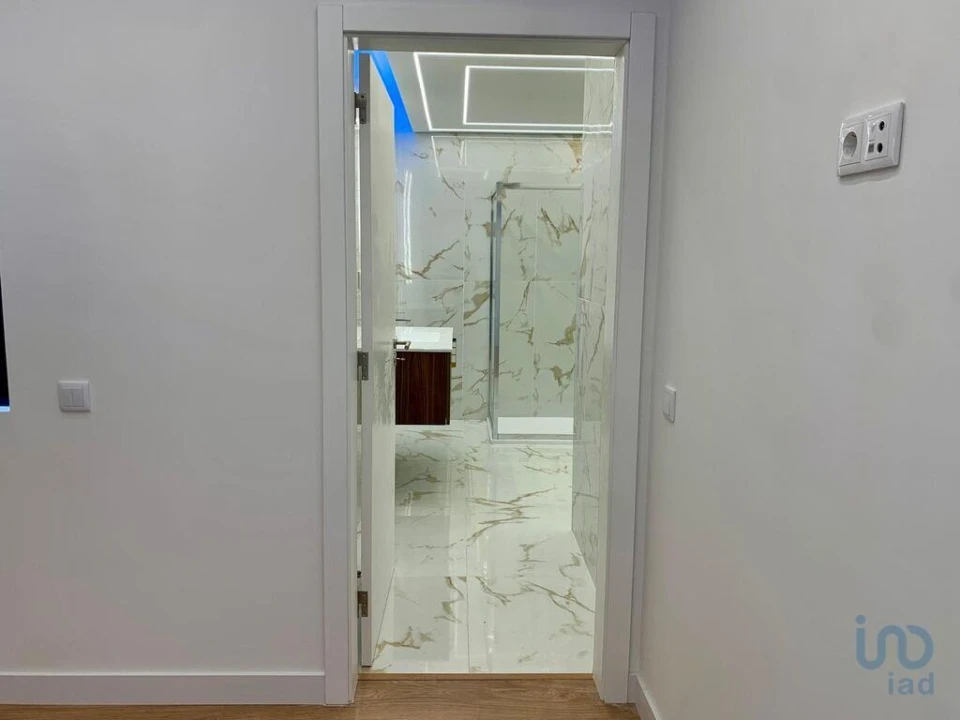 Apartamento T2 para Venda em Quarteira Foto 14