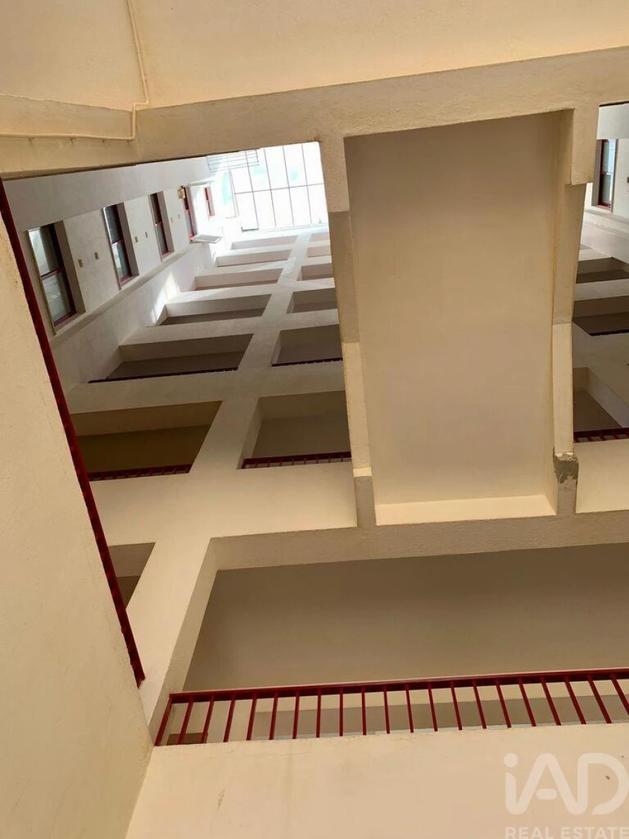 Apartamento T2 para Venda em Quarteira Foto 27