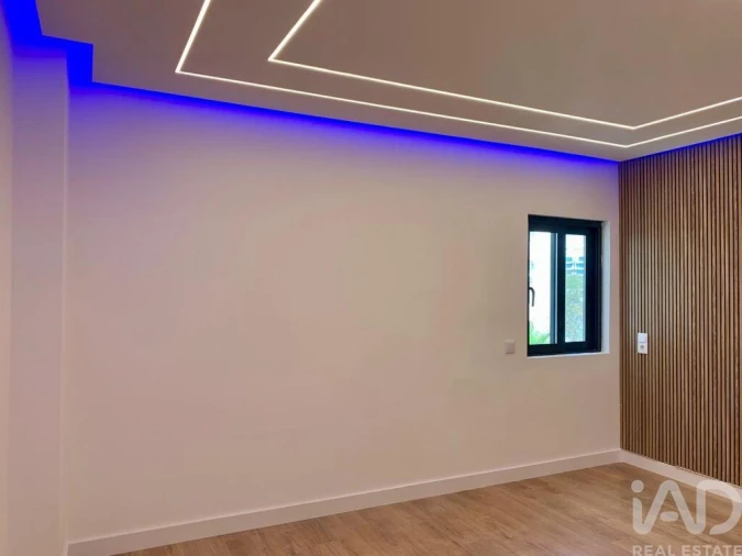 Apartamento T2 para Venda em Quarteira Foto 16