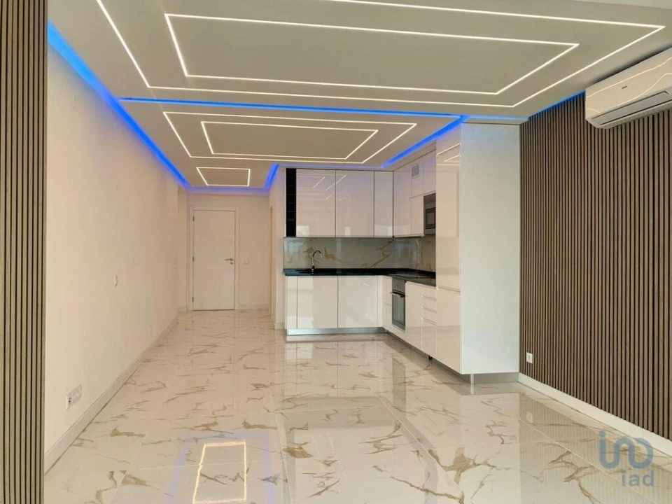 Apartamento T2 para Venda em Quarteira Foto 2