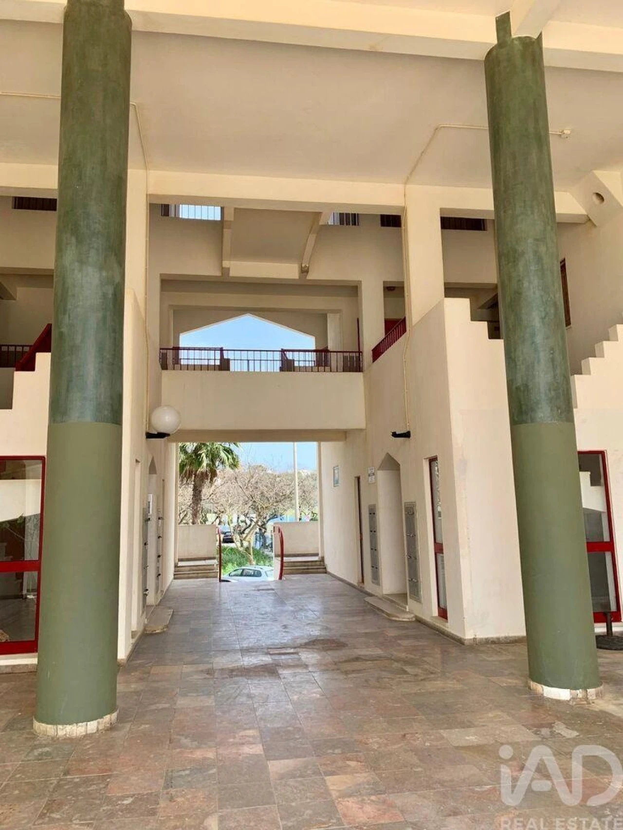 Apartamento T2 para Venda em Quarteira Foto 28