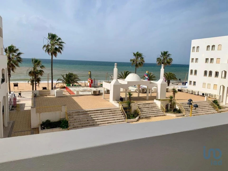 Apartamento T2 para Venda em Quarteira Foto 5