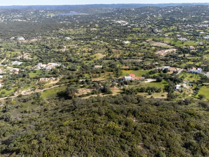 Terreno para Venda em Santa Barbara de Nexe Foto 8
