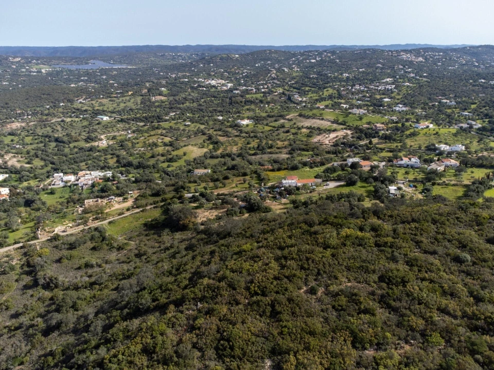 Terreno para Venda em Santa Barbara de Nexe Foto 6