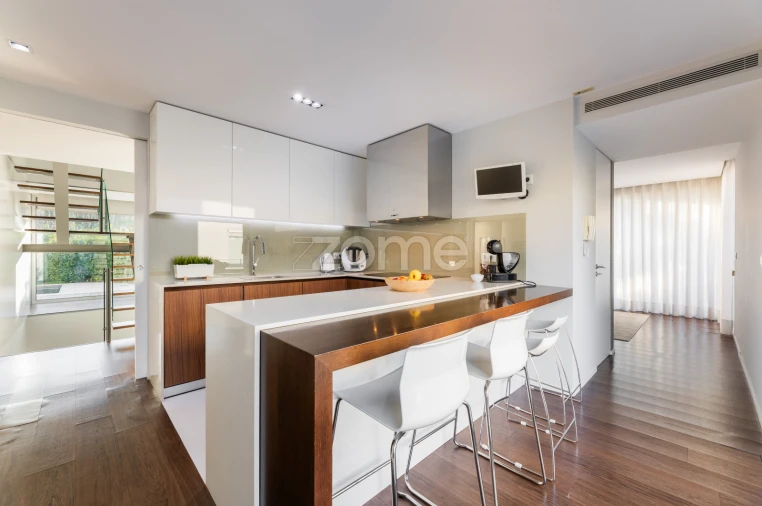 Moradia T4 para Venda em Nogueiró e Tenões Foto 12