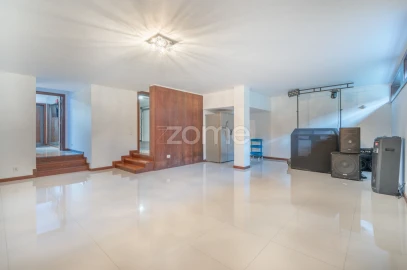 Moradia T4 para Venda em Cidade da Maia