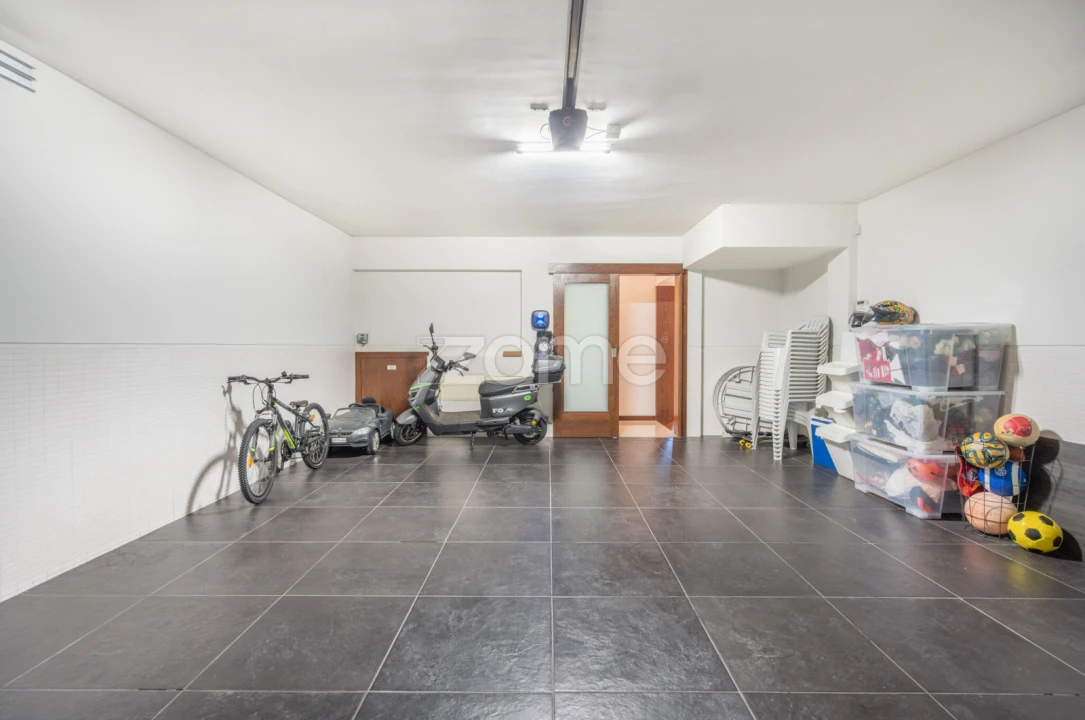 Moradia T4 para Venda em Cidade da Maia Foto 60