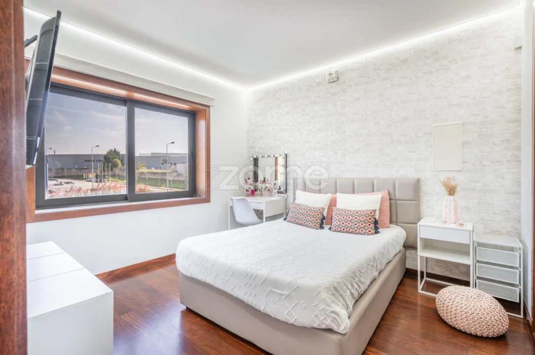 Moradia T4 para Venda em Cidade da Maia Foto 28