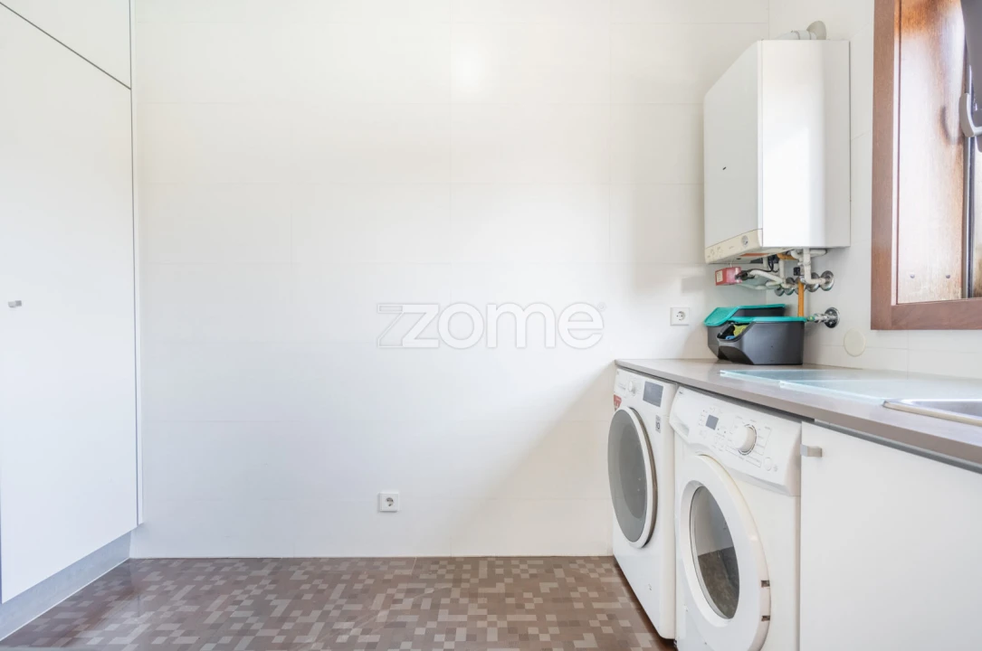 Moradia T4 para Venda em Cidade da Maia Foto 40