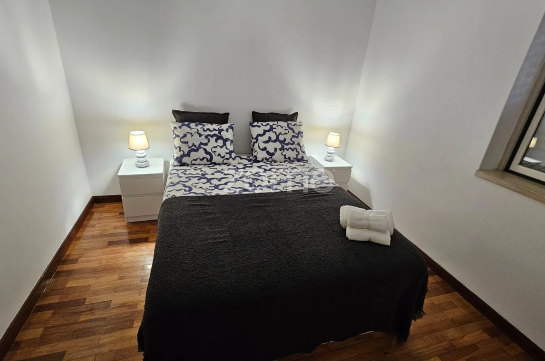 Apartamento T3 para Arrendamento em Algueirão-Mem Martins Foto 8