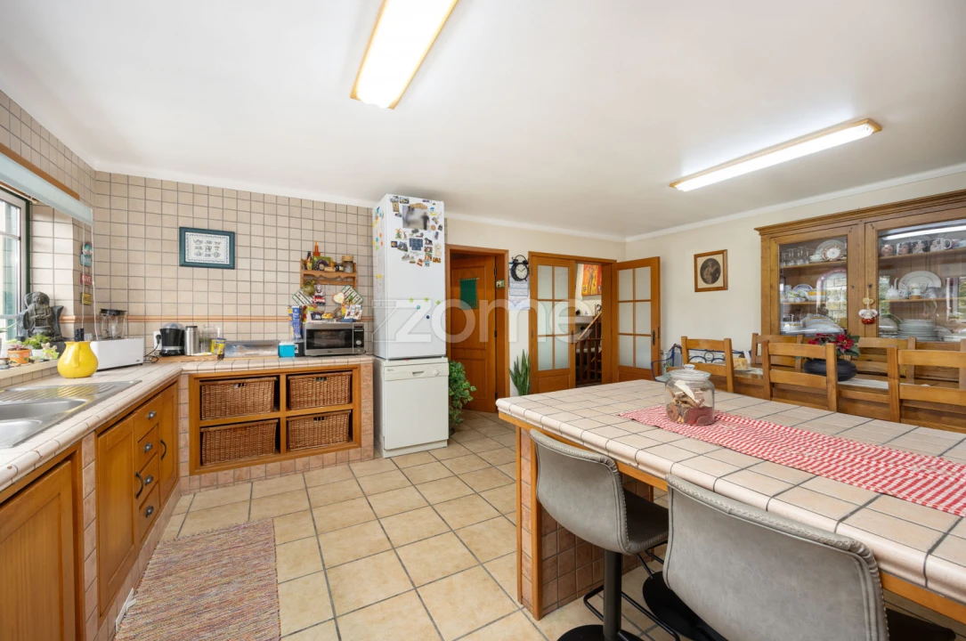 Moradia T3 para Venda em Santiago e São Simão de Litém e Albergaria dos Doze Foto 6