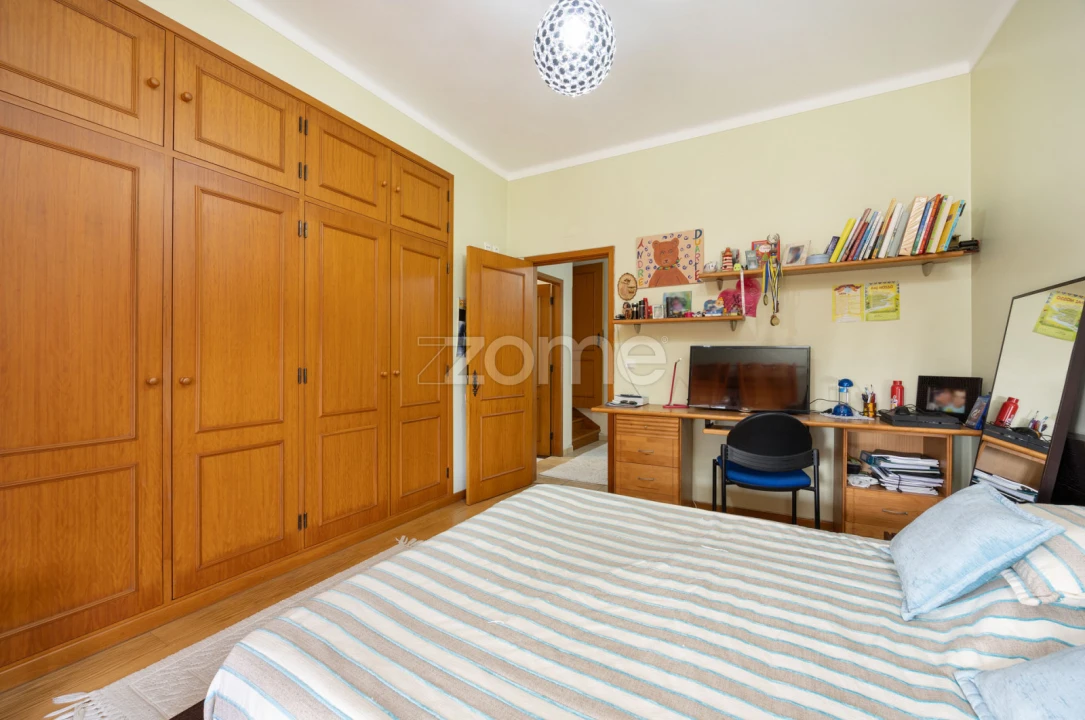 Moradia T3 para Venda em Santiago e São Simão de Litém e Albergaria dos Doze Foto 28