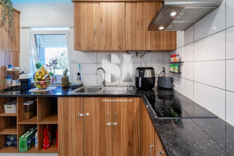 Moradia T4 para Venda em Vieira de Leiria Foto 8