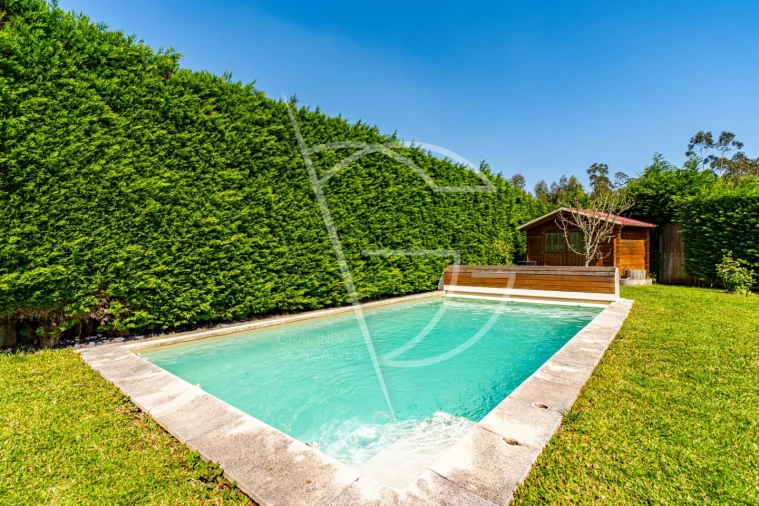 Moradia T3 para Venda em Água Longa Foto 11