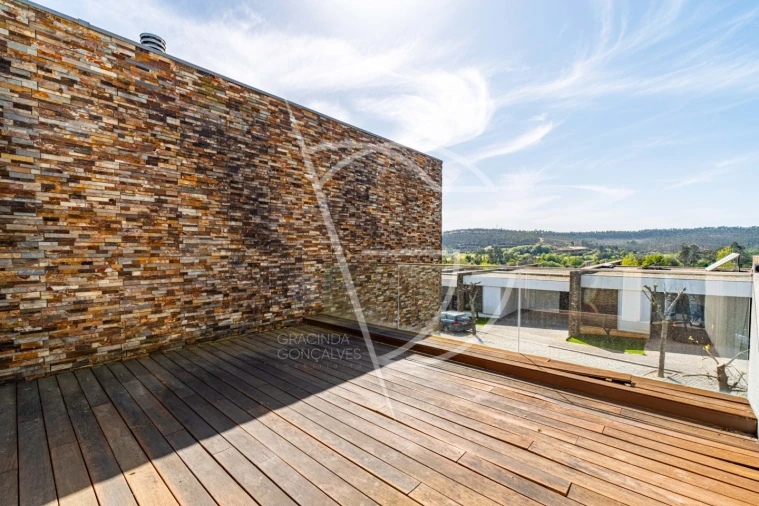 Moradia T3 para Venda em Água Longa Foto 31