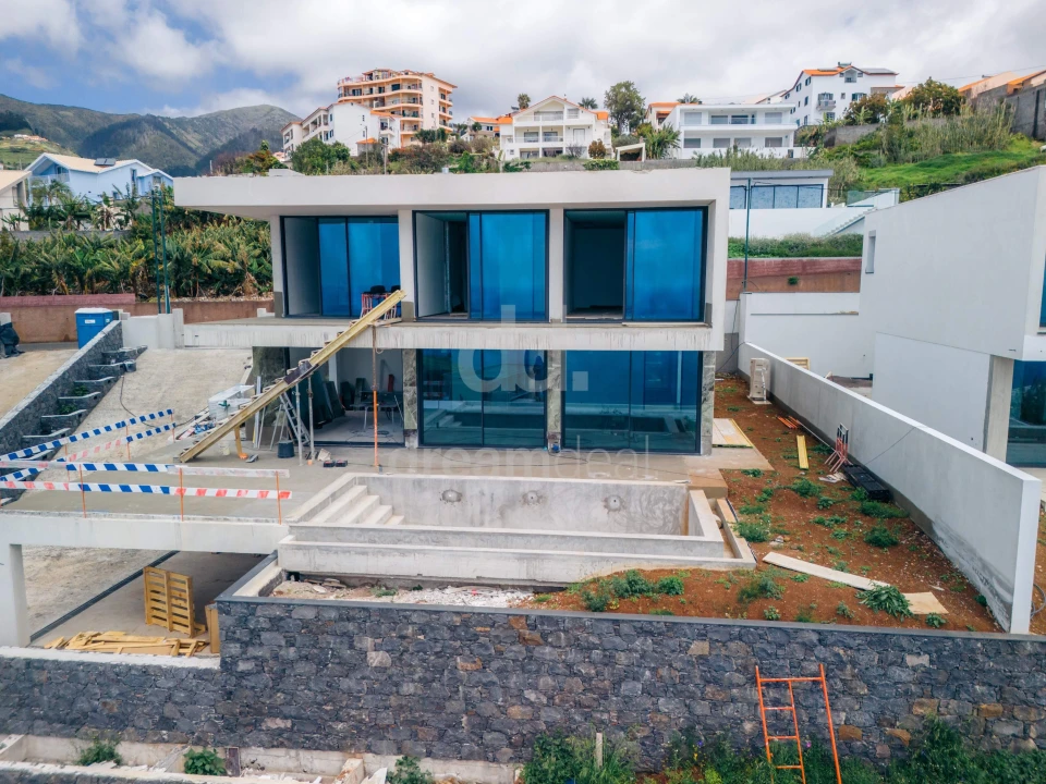 Moradia T3 para Venda em Calheta Foto 5