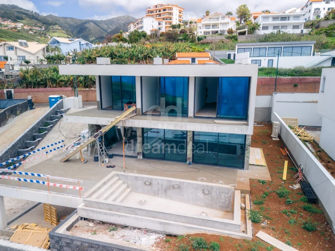 Moradia T3 para Venda em Calheta Foto 6