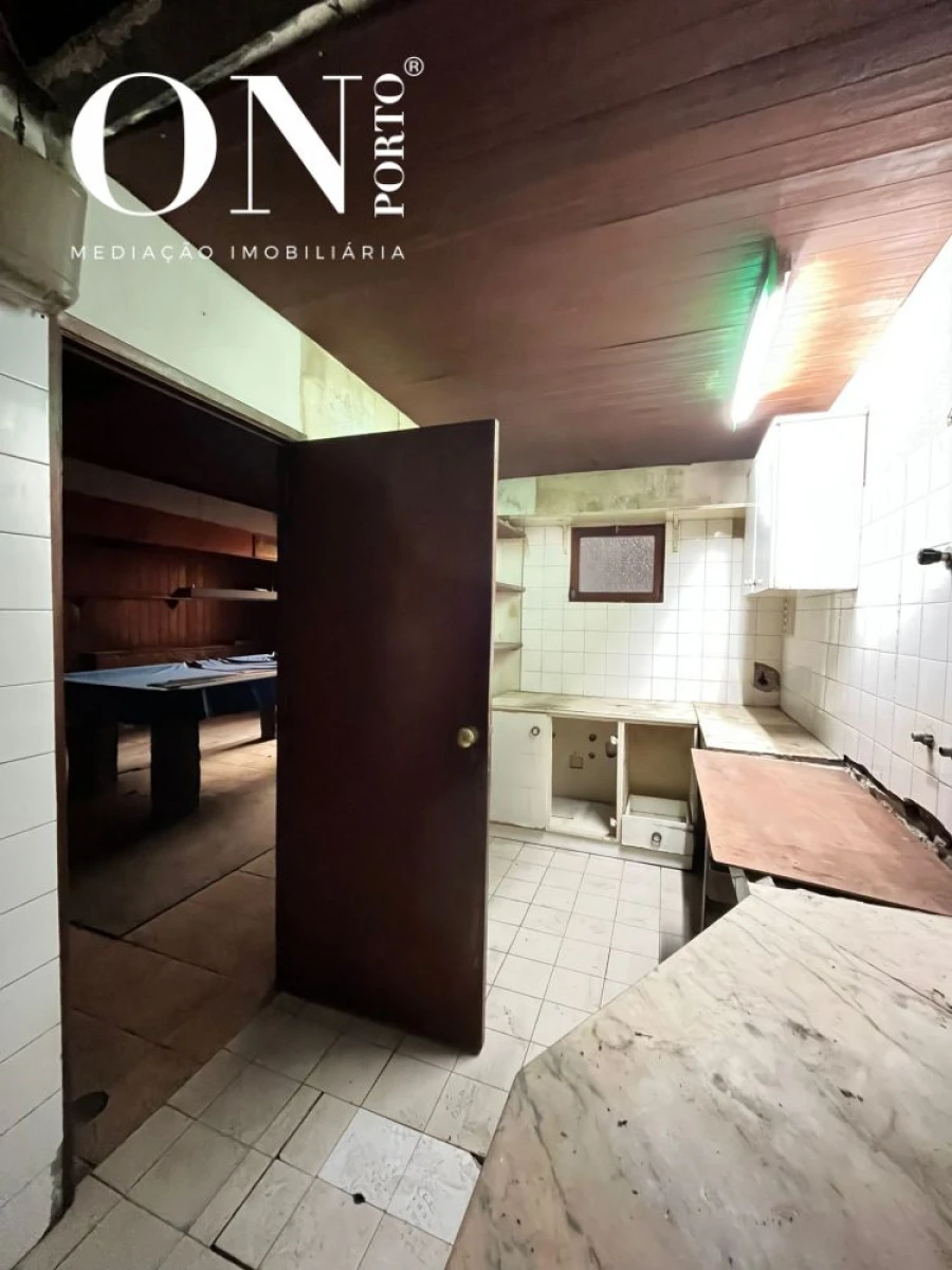 Loja para Arrendamento em Matosinhos e Leça da Palmeira Foto 9