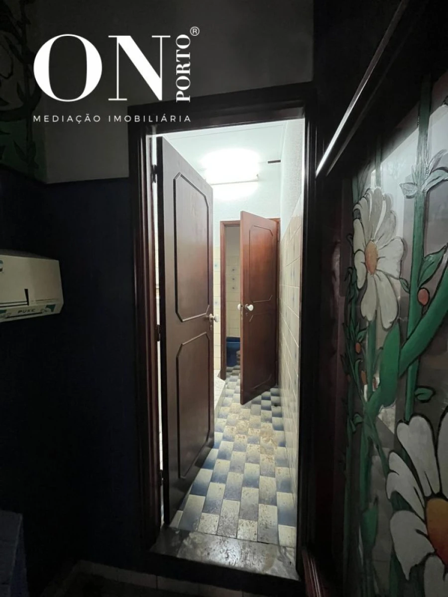 Loja para Arrendamento em Matosinhos e Leça da Palmeira Foto 7