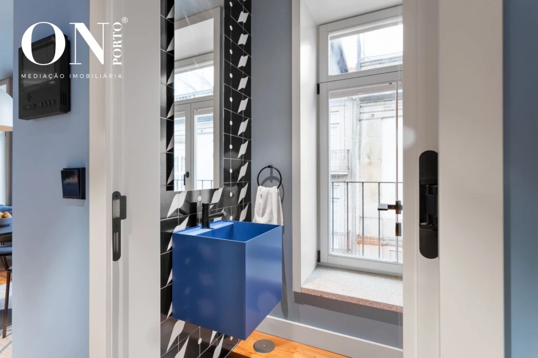 Apartamento T2 para Venda em Cedofeita, Santo Ildefonso, Sé, Miragaia, São Nicolau e Vitória Foto 3