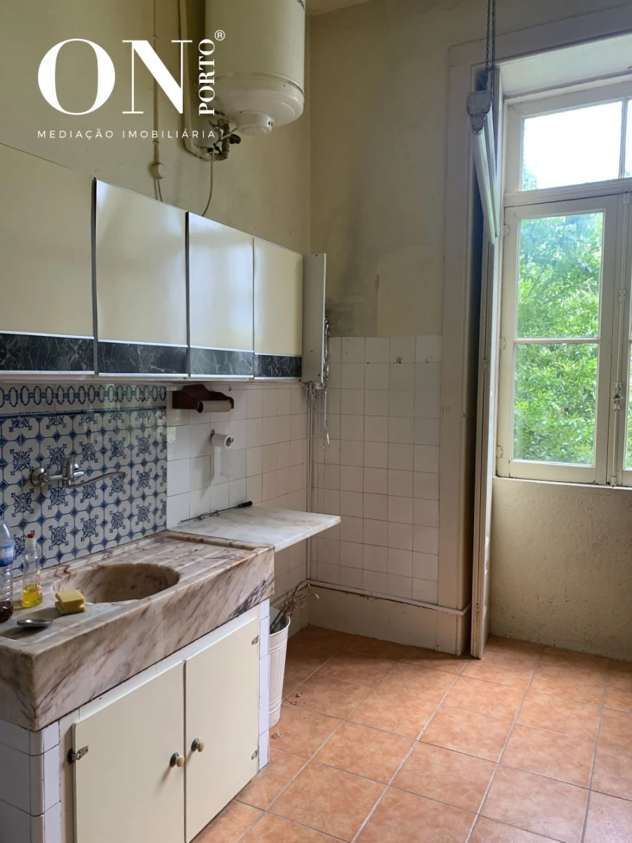 Loja para Venda em Lordelo do Ouro e Massarelos Foto 10