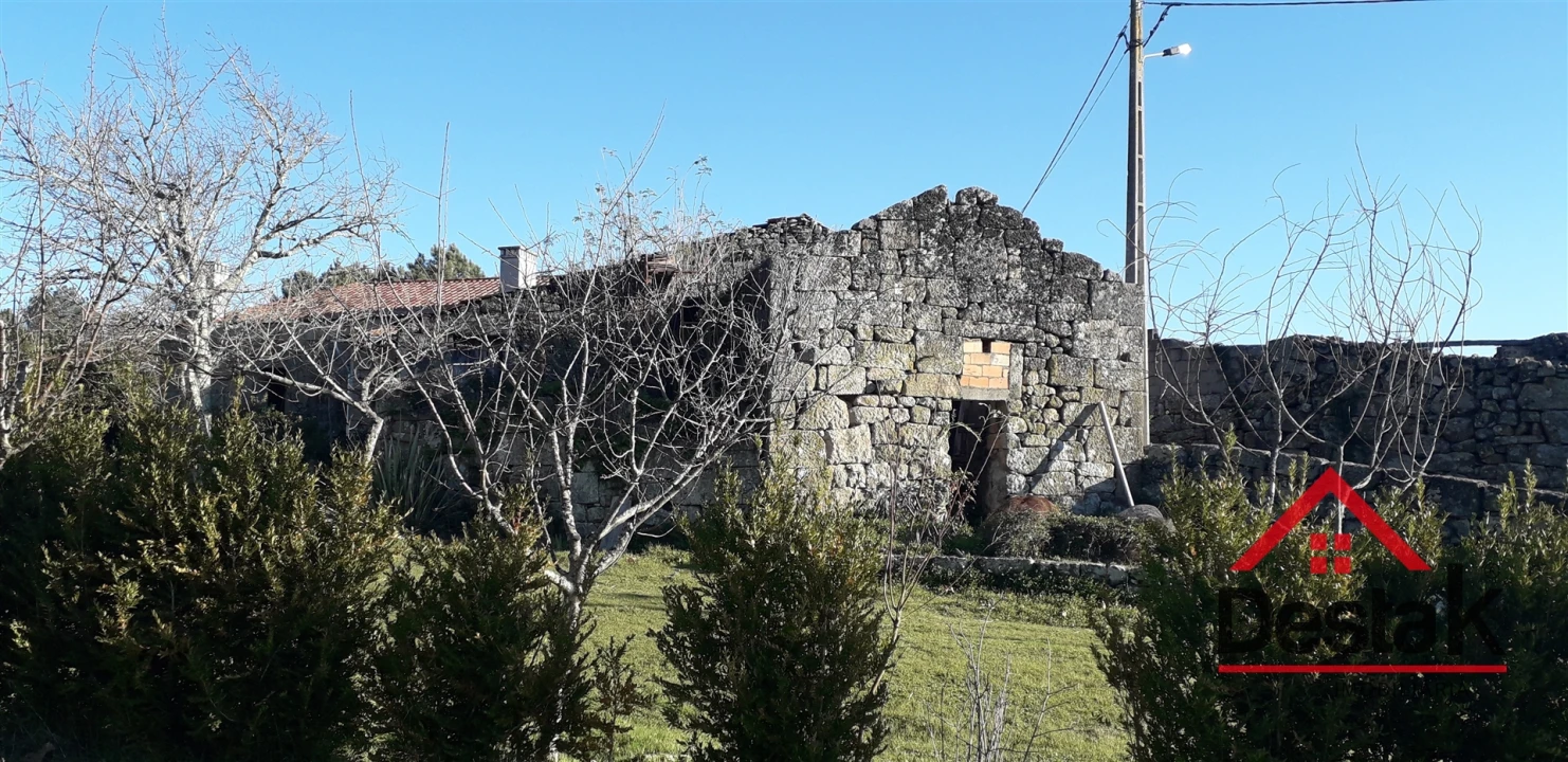 Quinta T0 para Venda em Pinho Foto 2