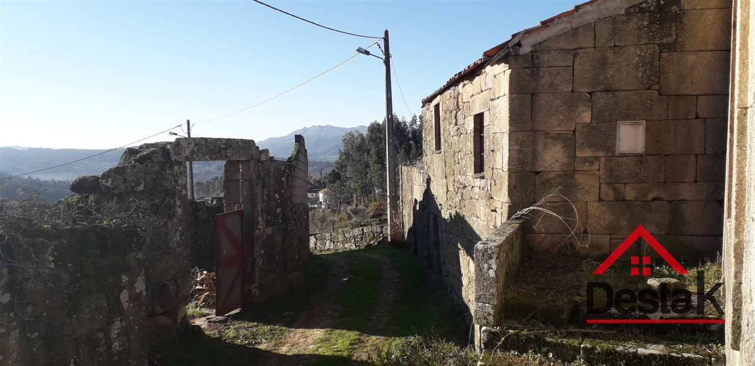 Quinta T0 para Venda em Pinho Foto 24