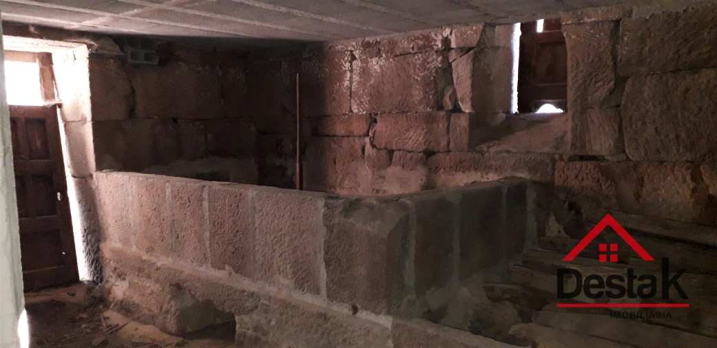 Quinta T0 para Venda em Pinho Foto 25