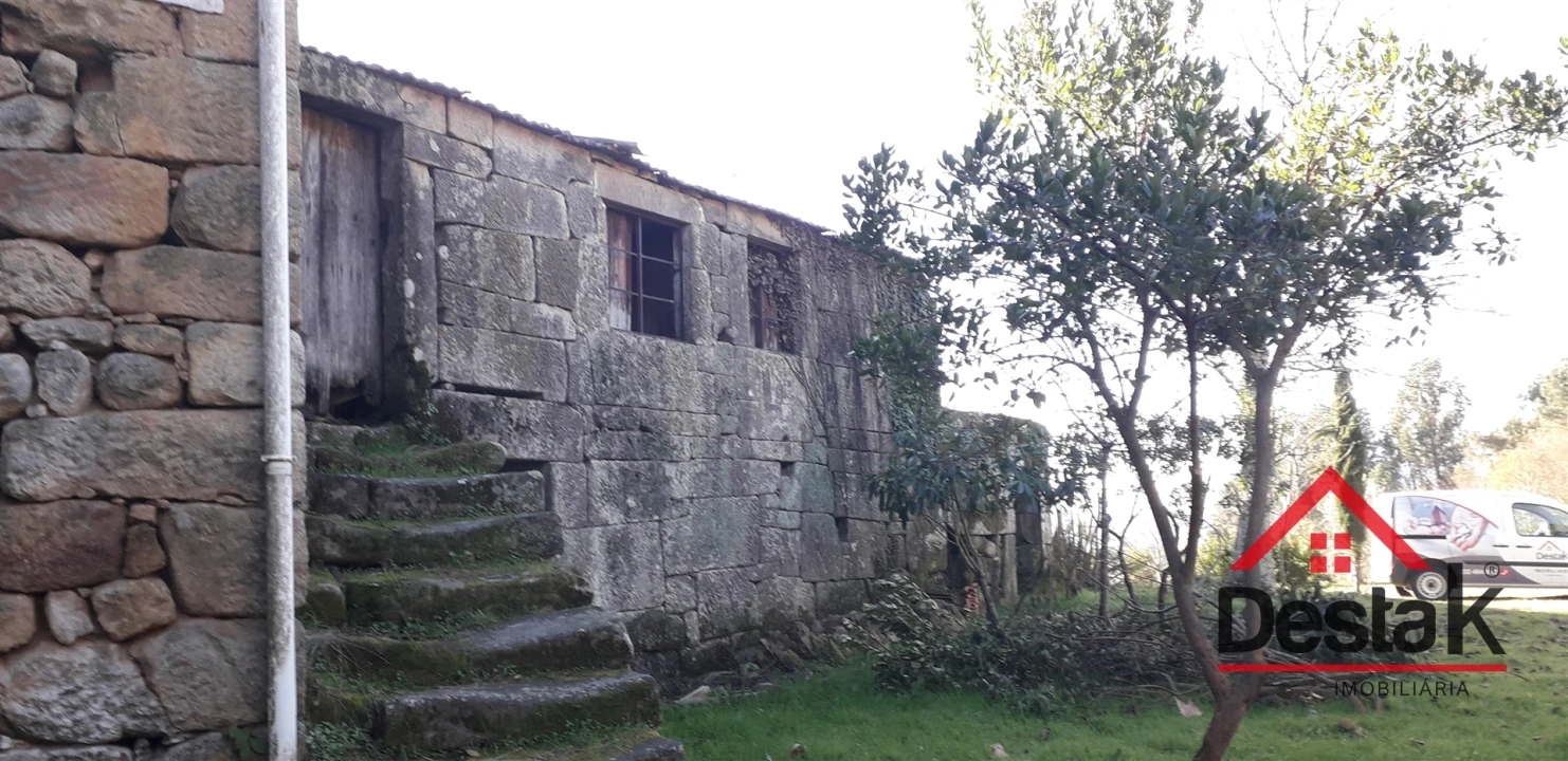 Quinta T0 para Venda em Pinho Foto 28