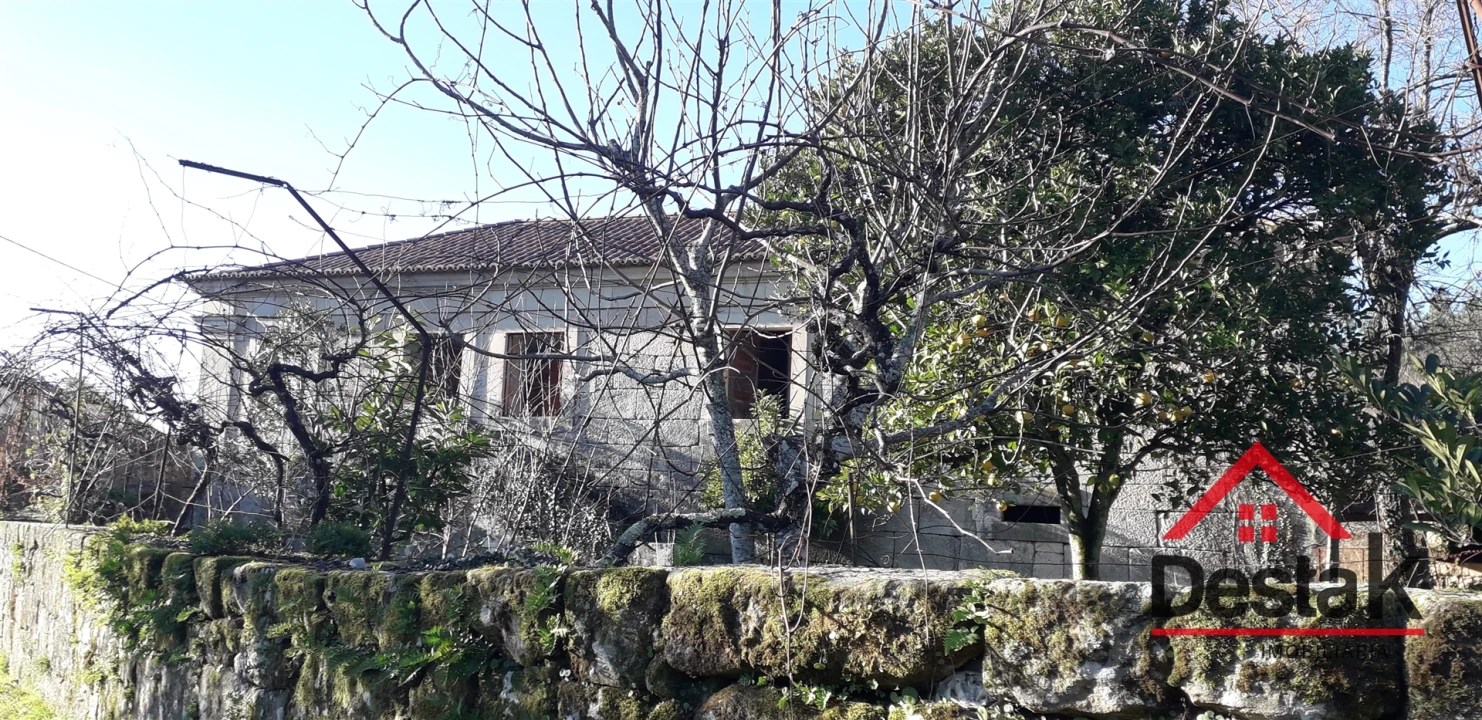 Quinta T0 para Venda em Pinho Foto 9