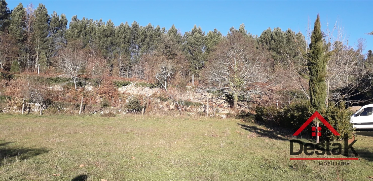 Quinta T0 para Venda em Pinho Foto 1