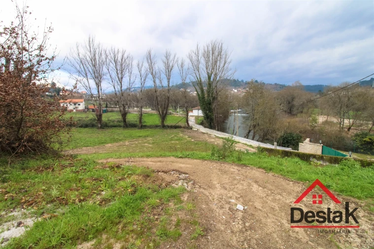 Terreno para Venda em São Pedro do Sul, Várzea e Baiões Foto 3