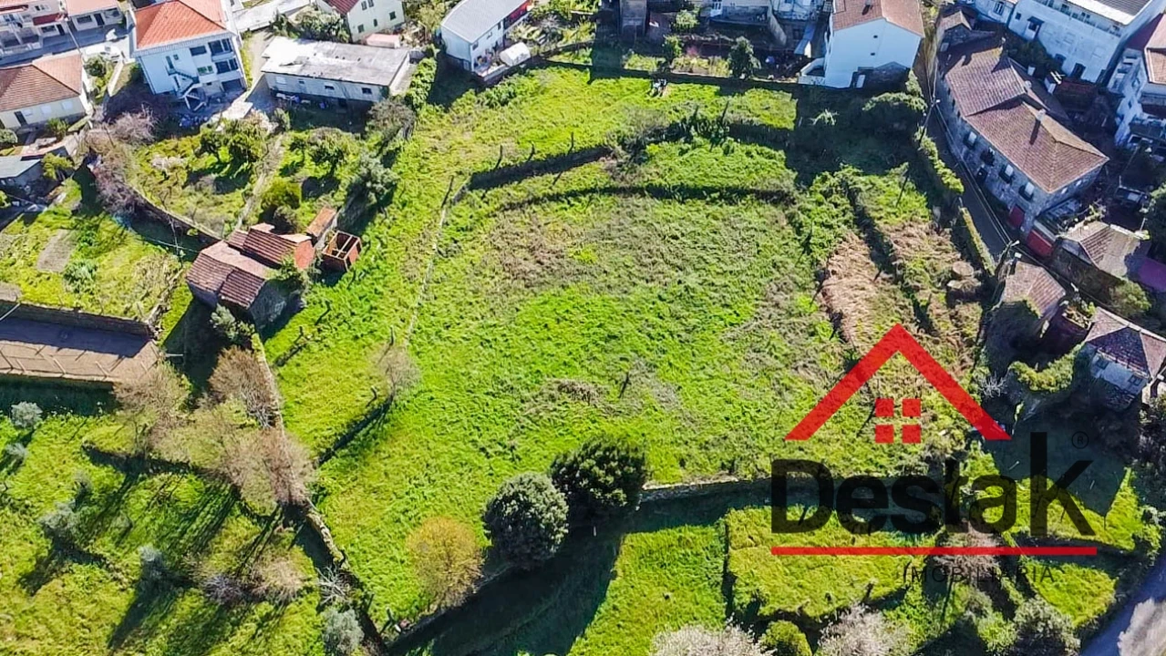 Terreno para Venda em Oliveira de Frades, Souto de Lafões e Sejães Foto 1