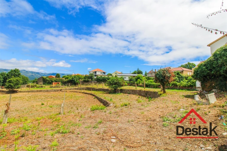 Terreno para Venda em Oliveira de Frades, Souto de Lafões e Sejães Foto 10