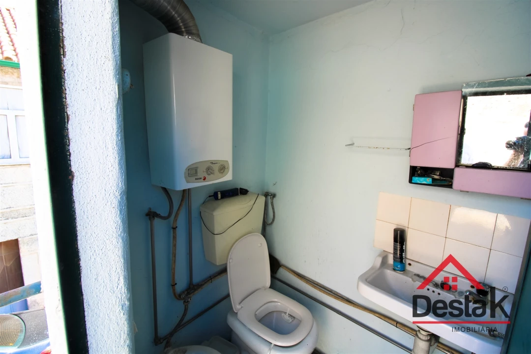 Moradia T4 para Venda em Senhorim Foto 18