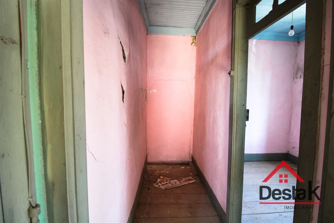 Moradia T4 para Venda em Senhorim Foto 21