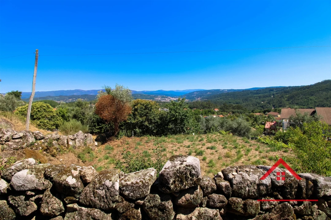 Moradia T2 para Venda em Fataunços e Figueiredo das Donas Foto 10